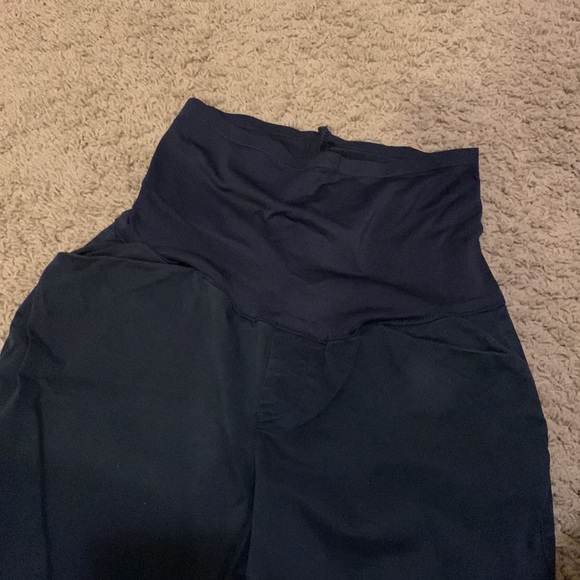 Gap Maternity pant in navy - Picture 4 of 4